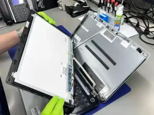 laptop ekran değişimi